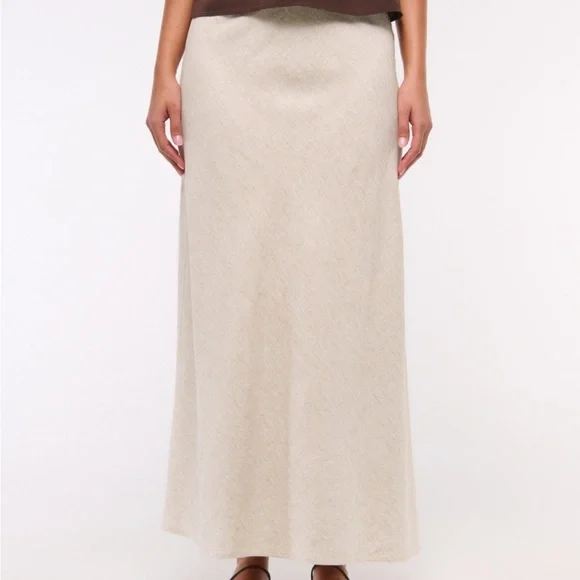 Abercrombie + Fitch Mid Rise Linen Blend Maxi Skirt - Picture 2 of 10
